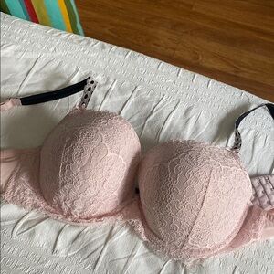 Victoria’s Secret Pink Lace Bra 36DD